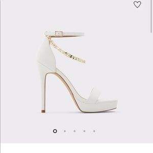 Aldo Scarlettchain heels in size 7.5